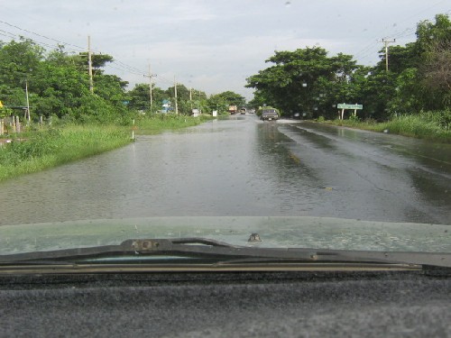 หนองเจ็ดเส้น ภาค ๓ ยามอุทกภัยมาเยือน