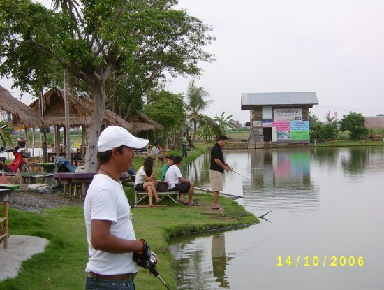 บุษราคัมฮาเฮทุกเสาร์