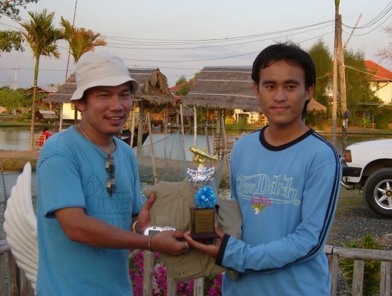 ภาพงานแข่งตกปลาช่อนนัดล้างตาที่บ่อบุษราคัม