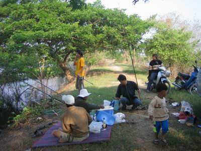 บ่อ200ไร่ กับ DIE MAINTENANCE TEAM.