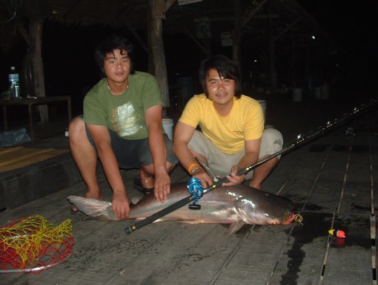 บึงสำราญกับ MUT fishing club