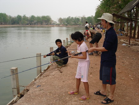 แนะนำบ่อตกปลาสนมเอก กำแพงเพชร