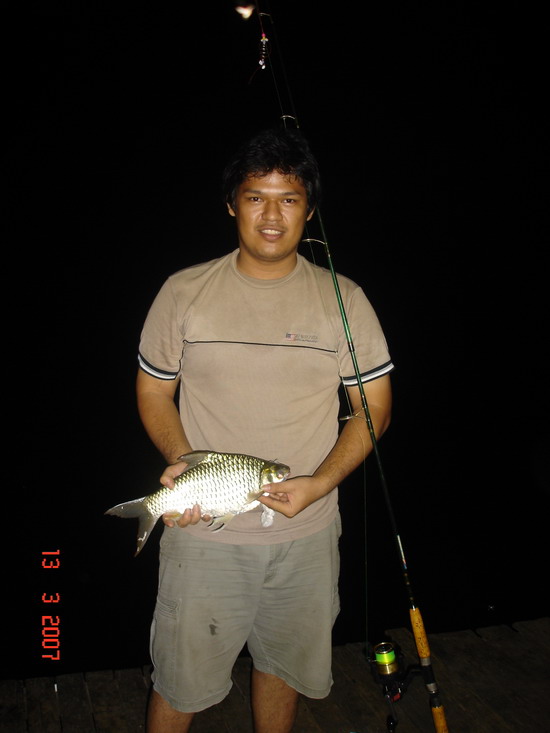 จากเรือนแพ ฟิชชิ่งปาร์ค