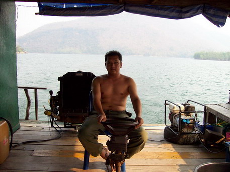 บึกป่ามันมากับไฟป่าที่องทั่ง