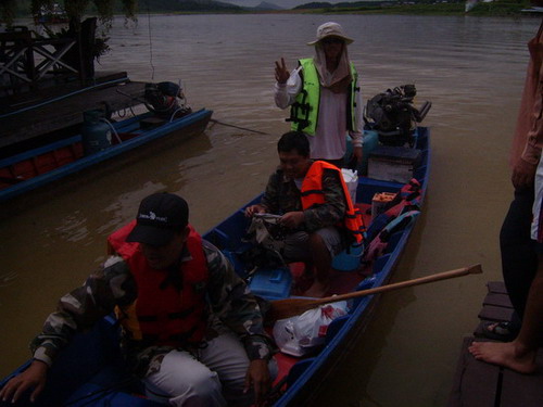 แพมิตรสัมพันธ์วันฝนฉ่ำ...แต่ก้อ...หนุกดี