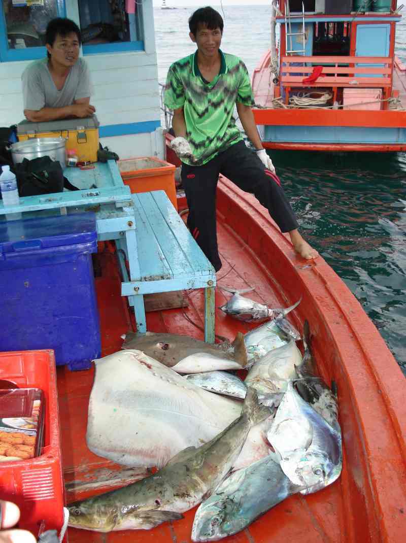 ตกปลาที่ช่องแสมสาร  " ไต๋แก๊ว " 26-27/10/2007