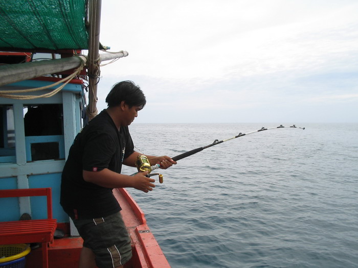 แรงชราทีม กับไต๋อี๊ด[กุ้ง] แสมสารไม่มีวันลาก่อน