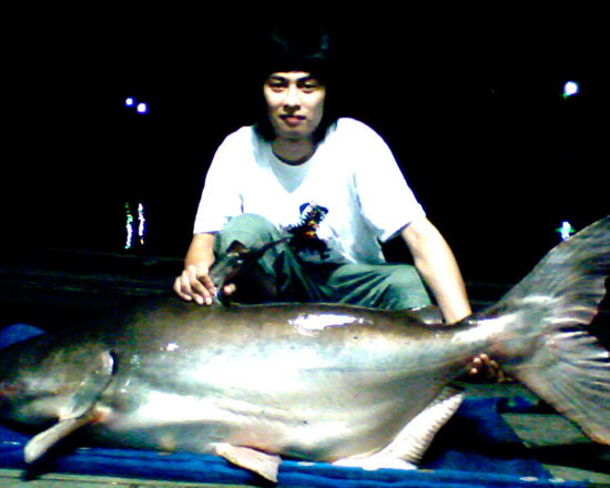 ขนมปังไส้ระบาดตั้งแต่ ฝั่งA ยัน ฝั่งB