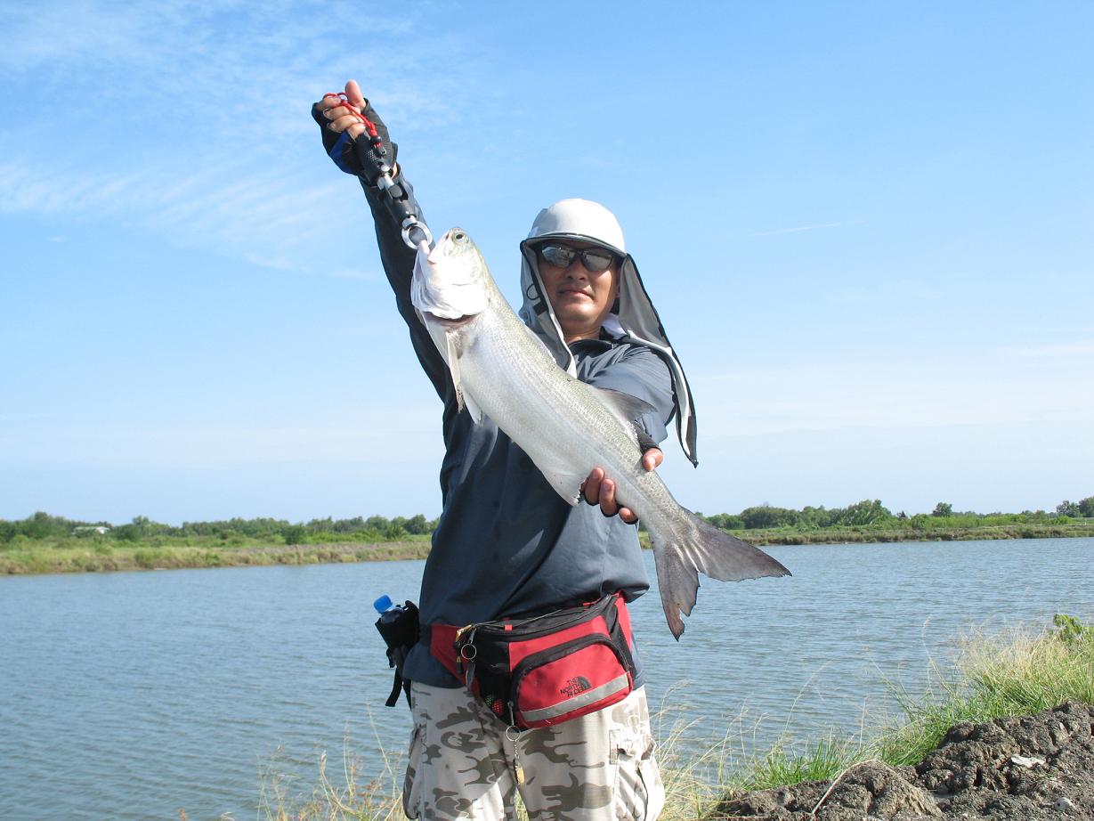 adventure fishing 2คนกับ2เลา (หญ่ายๆ)ที่วังหอย