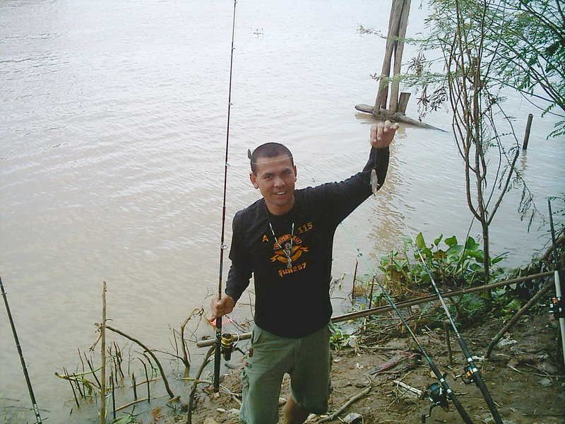 ลูกสาวชวนไปตกปลา