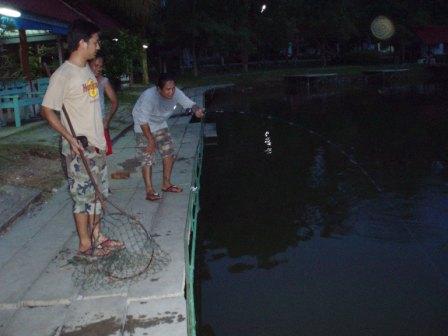 พี่เล็ก...น้องใหญ่ ที่ชะอำ