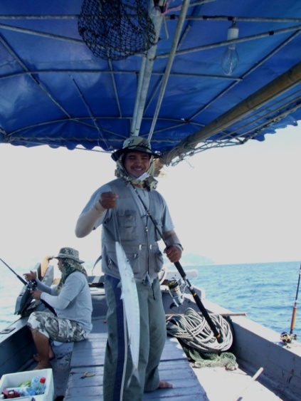 ไต๋เรืองพาตกปลา รับลมหนาว @ เสมสาร