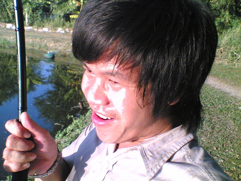 ขออนุญาตรายงานตัวครับ ณ บ่อสร้าง