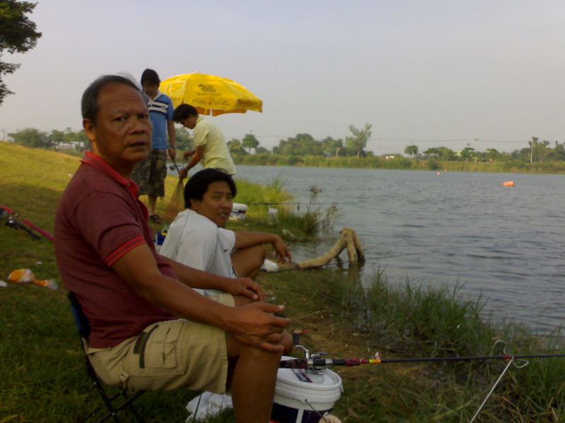  ทืมงาน  ลุงแดง
