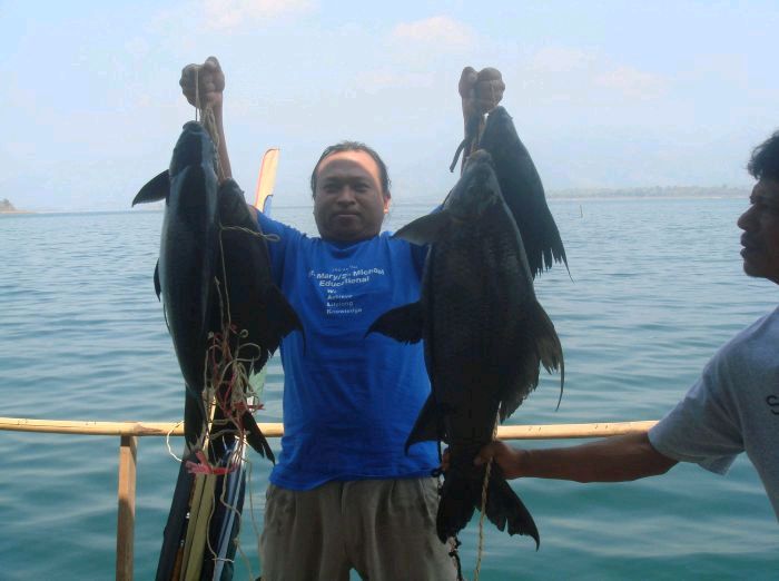 สุดมันส์กับกาดำ