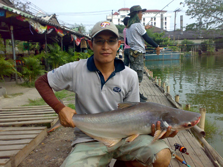   โชคอนันต์