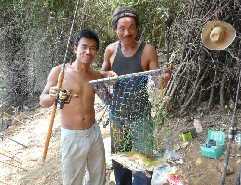 สัปดาห์สุดมันกับฅนปั้นรำ