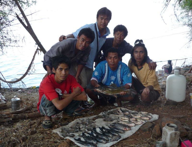 สัปดาห์สุดมันกับฅนปั้นรำ