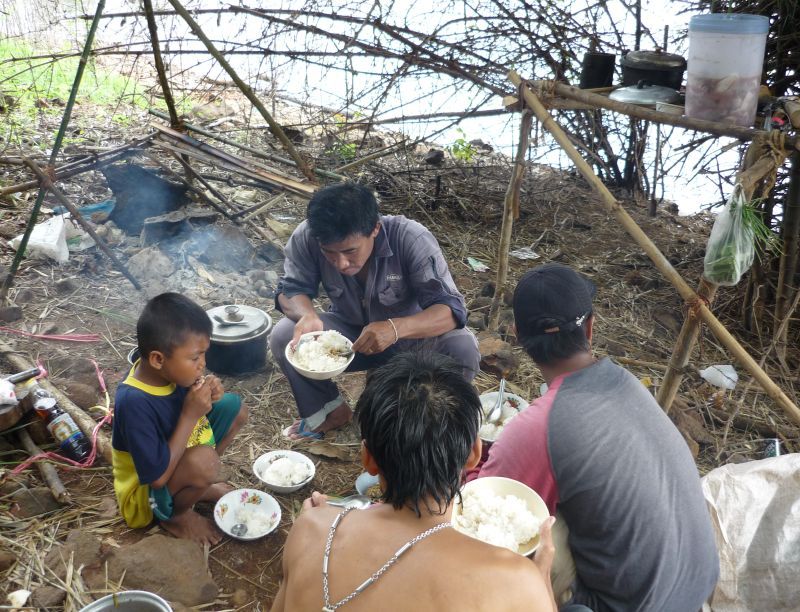 สัปดาห์สุดมันกับฅนปั้นรำ