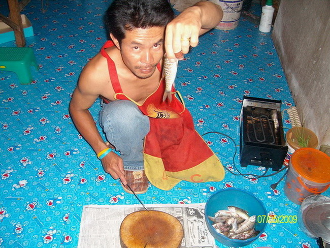ตกปลาสร้อย(ปลาเล็กปลาน้อยฉลองวันอกหักครับน้าๆ)