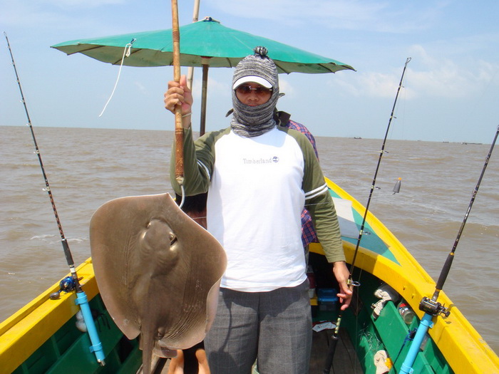 พรานบุรพาลงเรือบางทราย