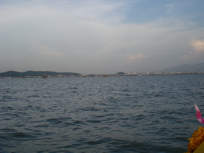 พรานบุรพาลงเรือบางทราย