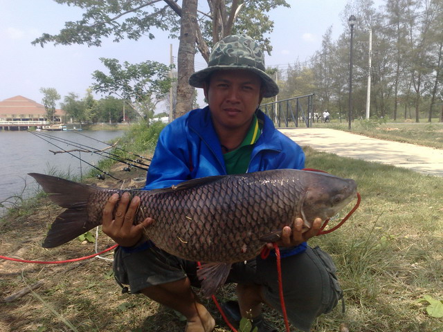 ทีมงานหมวดแสนกับบ่อกองบินเมืองอุดร