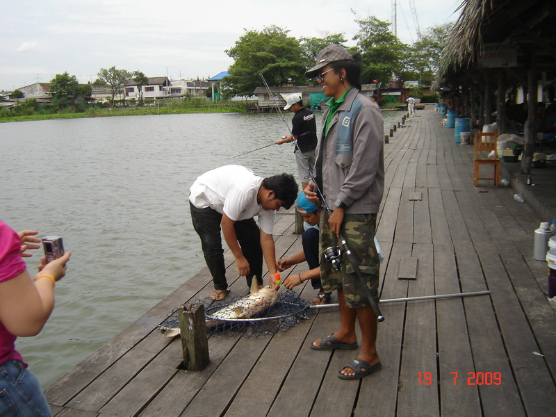 ทีมงานอาโรจ 2 ถล่มบึงสำราญ 19/07/2009