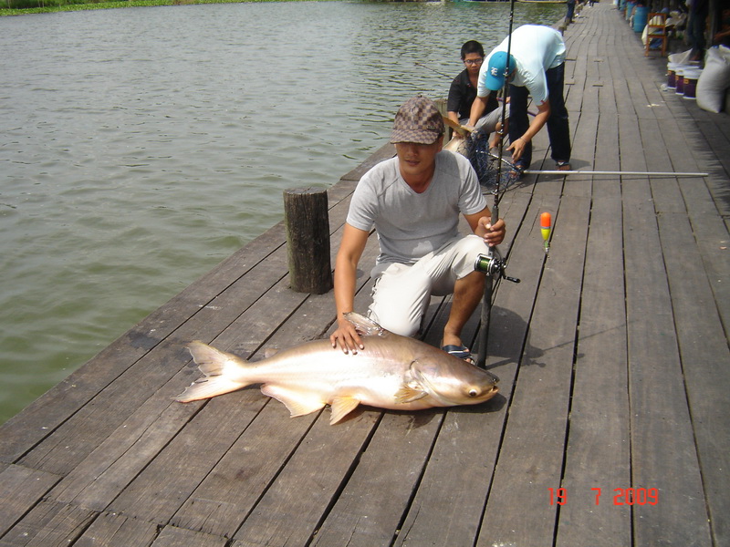 ทีมงานอาโรจ 2 ถล่มบึงสำราญ 19/07/2009