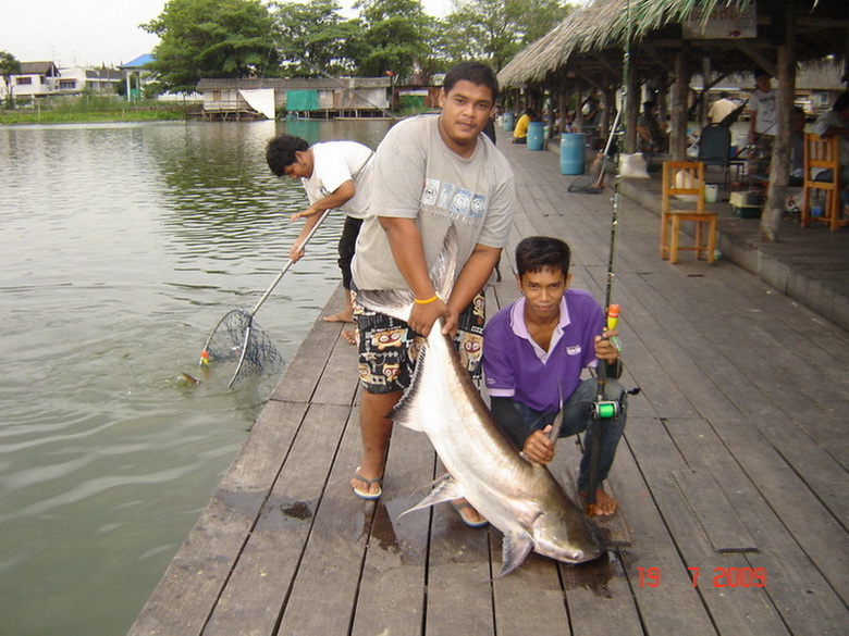 ทีมงานอาโรจ 2 ถล่มบึงสำราญ 19/07/2009