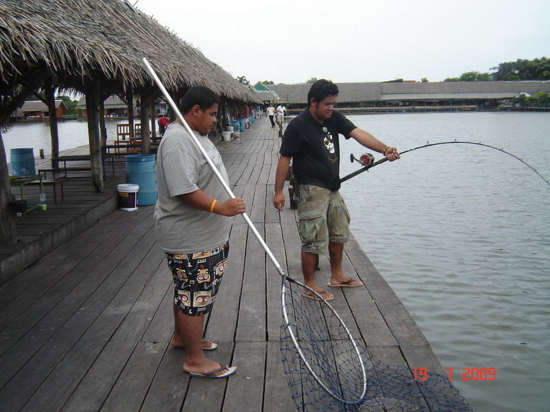 ทีมงานอาโรจ 2 ถล่มบึงสำราญ 19/07/2009