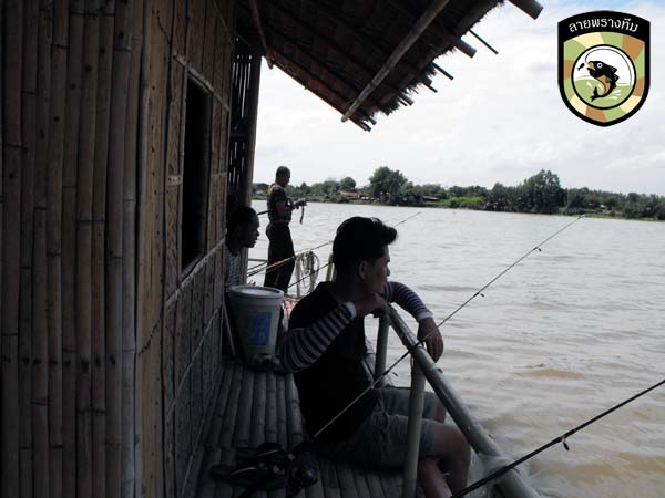 บุกแม่น้ำบางปะกง.....กับ"ลายพรางทีม"