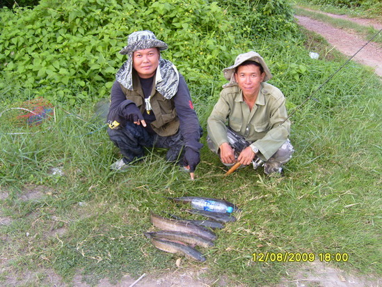 2 ชั้วโมงกับหมายปลาช่อนวังกุ้ง