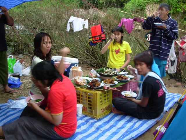 ต้นน้ำหลังสวนชุมพร กับปลาพลวงชวนอ้วก