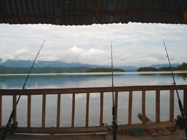 ทริพเล็ก ๆ ที่เขื่อนศรีฯ