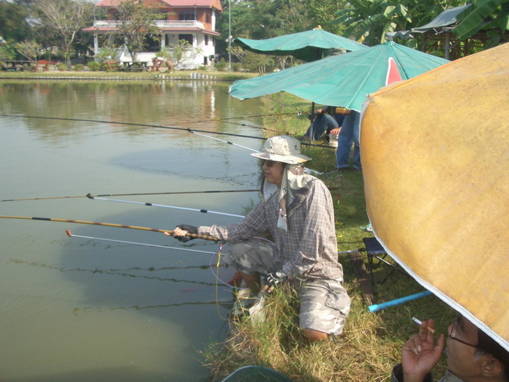 ฅ.คนหลังคันหัดหลิว บ่อบ้านในสวน 13/12/52