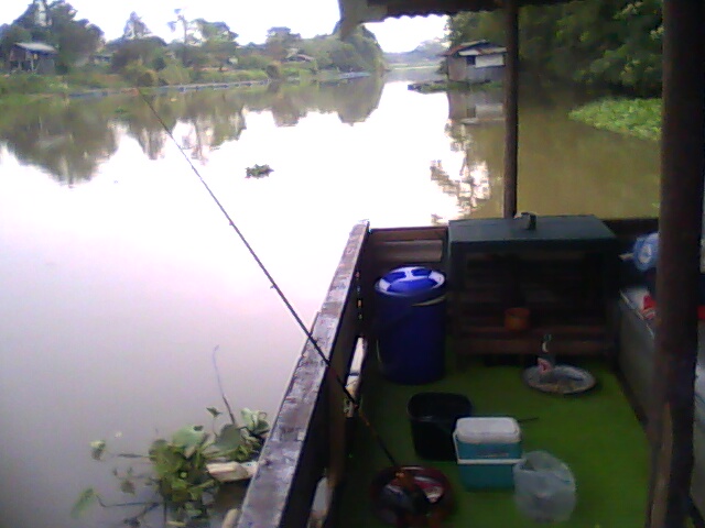 วันว่างๆที่ริมแม่น้ำปราจีน(ฉายเดี่ยวครับ)