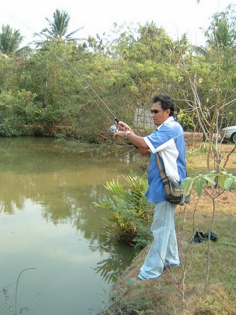 แ ร ด บึงสาธิต (ฝากให้น้าท่านนี้ครับ)