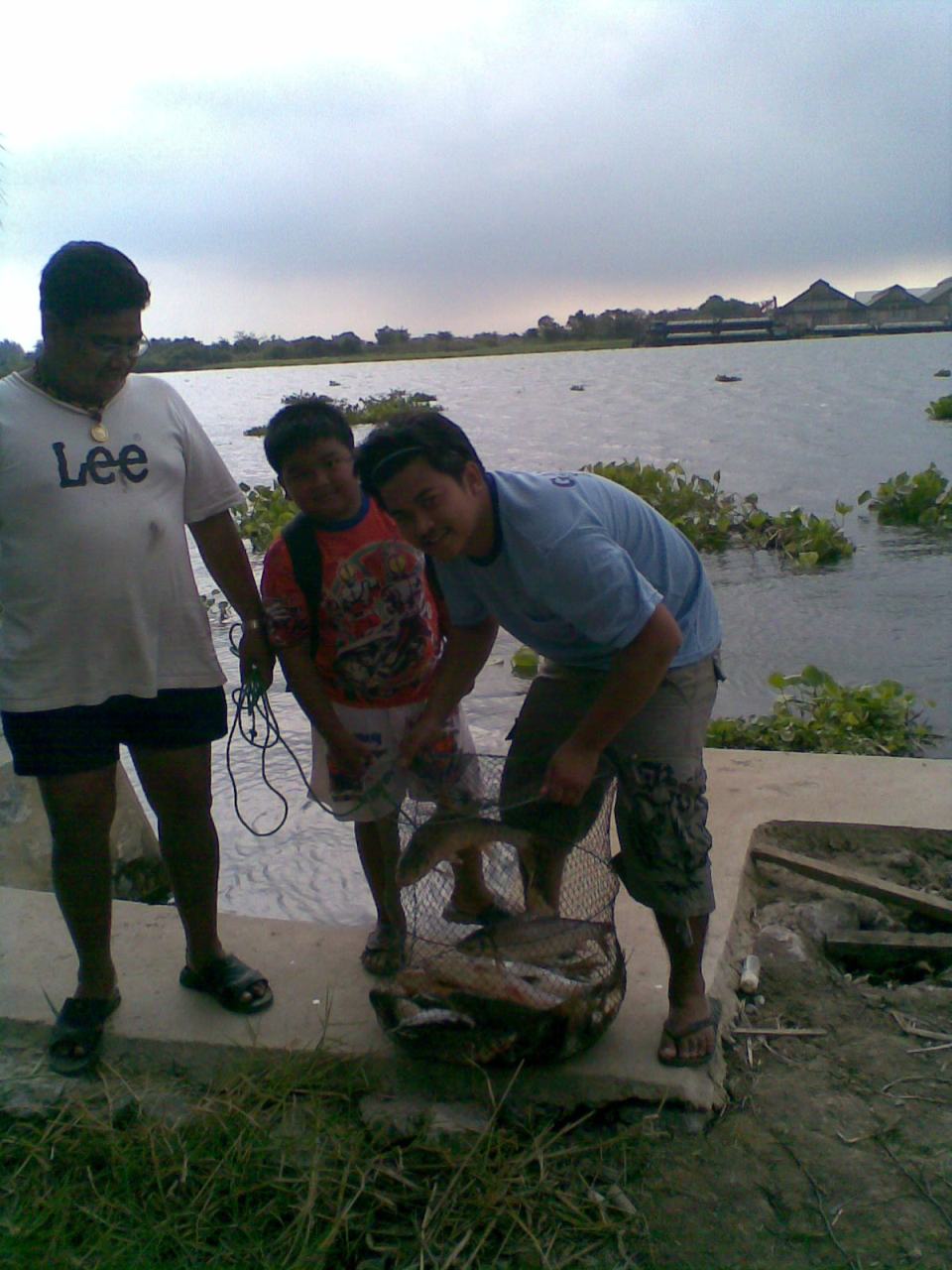 เรือนแพ ฟิชชิ่ง เช้า 3 พ.ค. 53