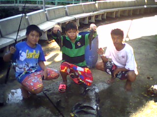 ปลาคลอง หมายหลัง ร.ร. อิอิ