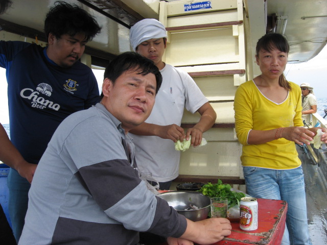 หาเพื่อนสมาชิกชงชาดืมตกปลา 1-2-3 ตุลาคม 53 บางเสร์