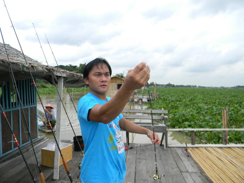 สบาย ๆ วันฝนตกที่บางไทร ( แก้ไข )