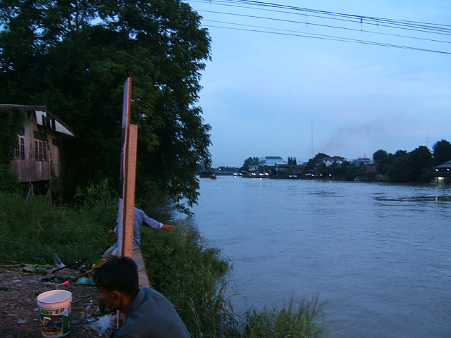 สพานปรีดีย์ อยุธยา ยังมีปลา 2