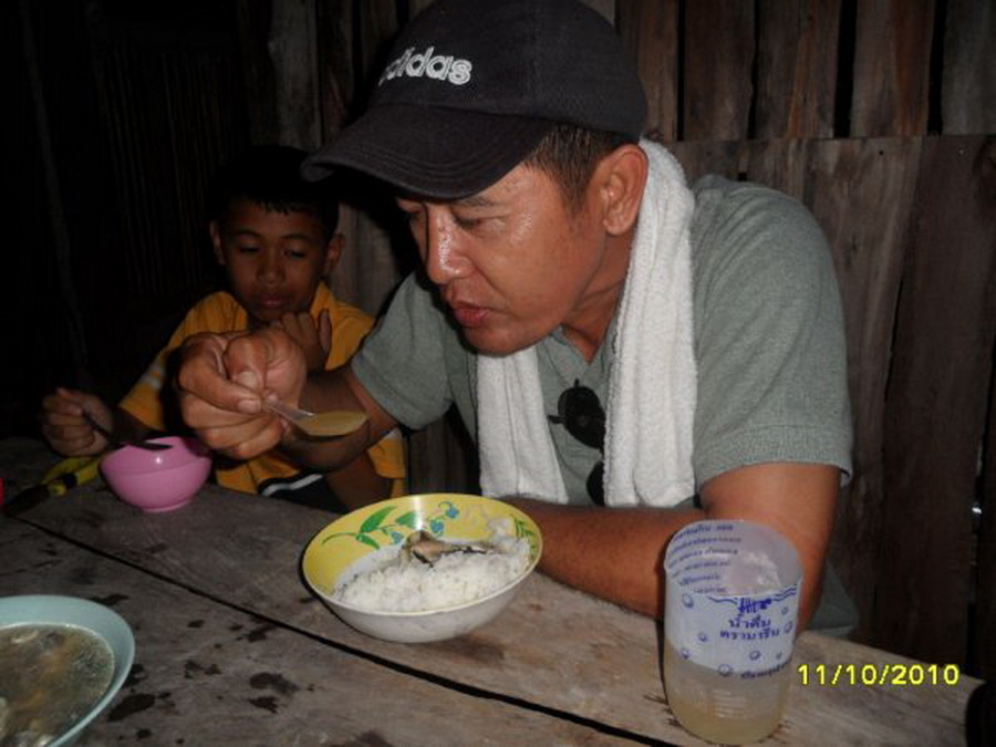 ปลาเก๋ากัดปลาช่อน ท้องนาแถวๆห้วยใหญ่