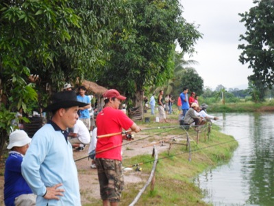 ชมรมตกปลากระเบื้องตราเพชร ที่สุนทรีฟิชชิ่งปาร์ค