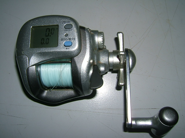 DAIWA 400Ci อยากทราบวิธีเปลี่ยน Battery