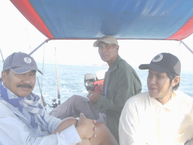 ตลุยเกาะครามกับ 3 ป๋า (เรือเล็ก 2)