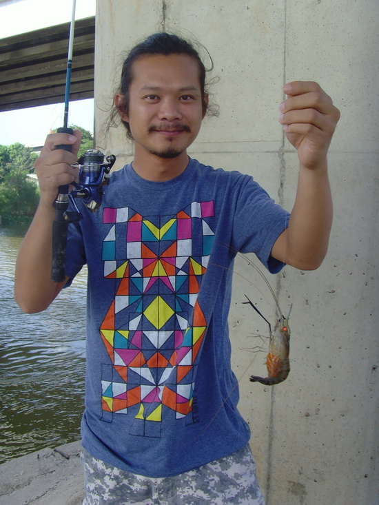 กุ้งใหญ่ยังมี