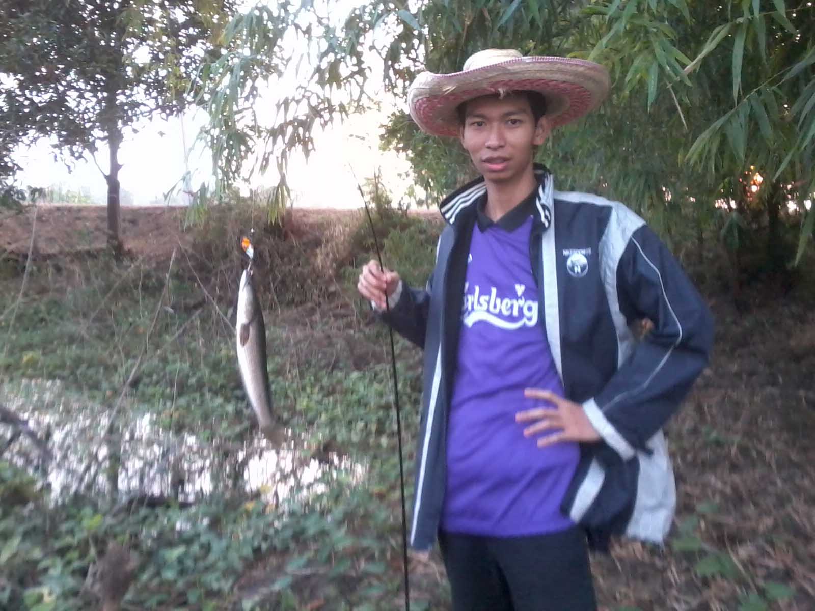 นึกว่าแห้วซะแล้ว........................