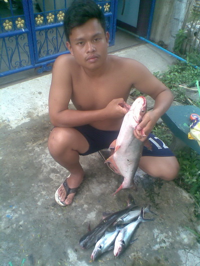 O_O..จะตัวเล็กตัวใหญ่เก็บหมด..O_O